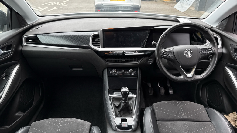 Vauxhall Grandland 1.2 Turbo Ultimate 5dr Petrol Hatchback